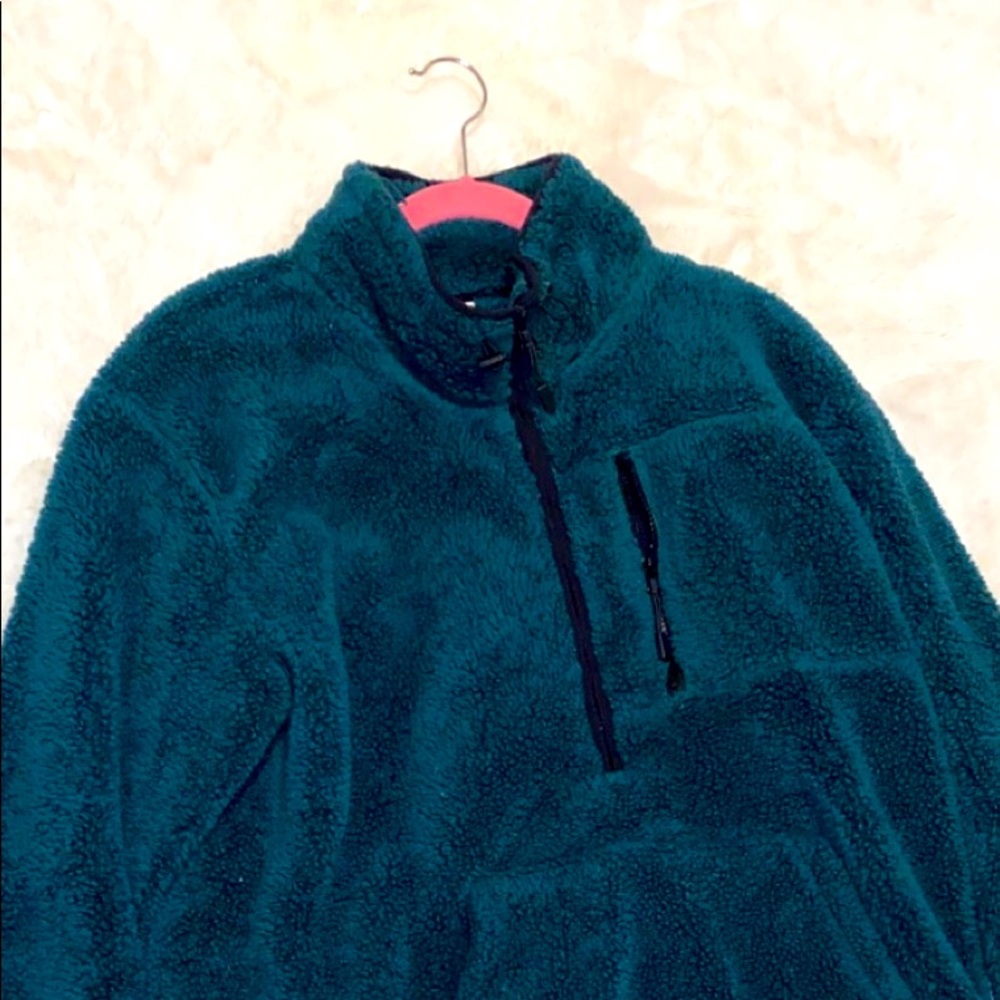 Dark Green Sweater/Jacket